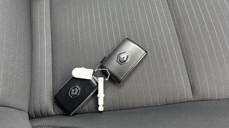 Renault Arkana 1.6 E-TECH Hybrid 145 Iconic 5dr Auto Hybrid Estate